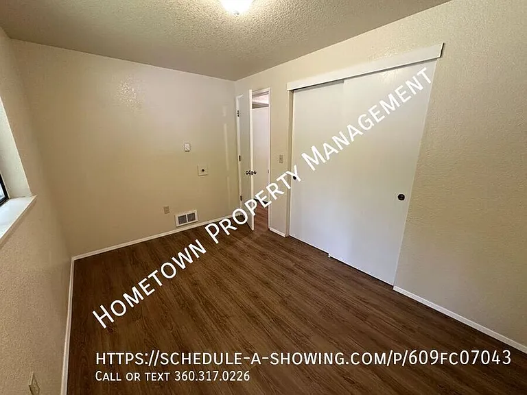 1617 Elizabeth St SE — Photo 18
