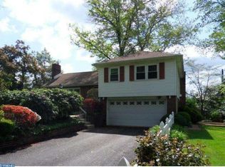 236 Forrest Dr, Chalfont, PA 18914