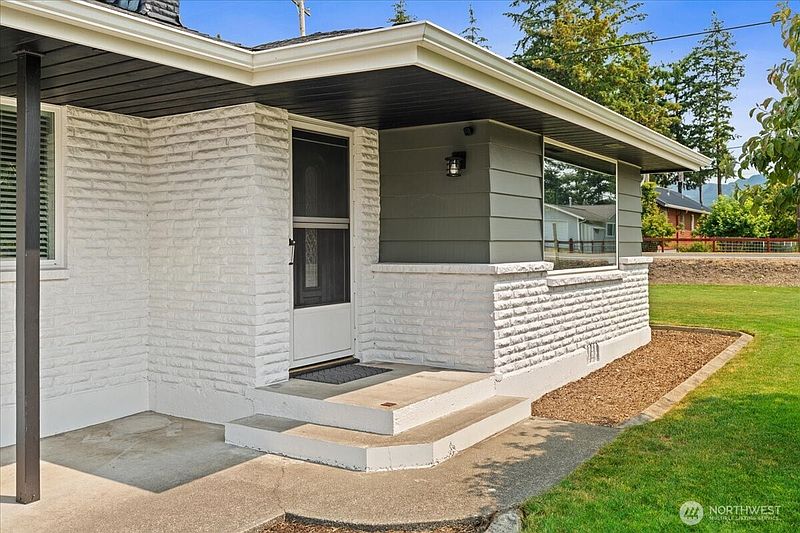 4th image of 26324 SE 426th Street