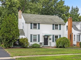 90 Owaissa Dr, Rochester, NY 14622