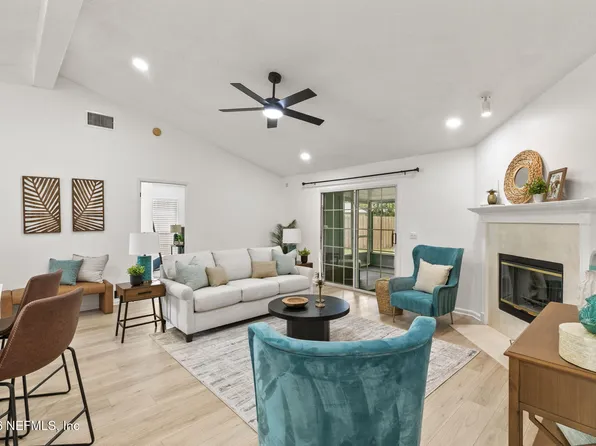 12619 FISH HAWK Lane, Jacksonville, FL 32225