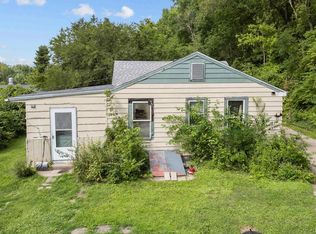 242 S State Ave, Hampton, IL 61256