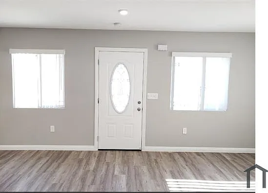 5 bed, 1750 sqft, $4,000 — Photo 4