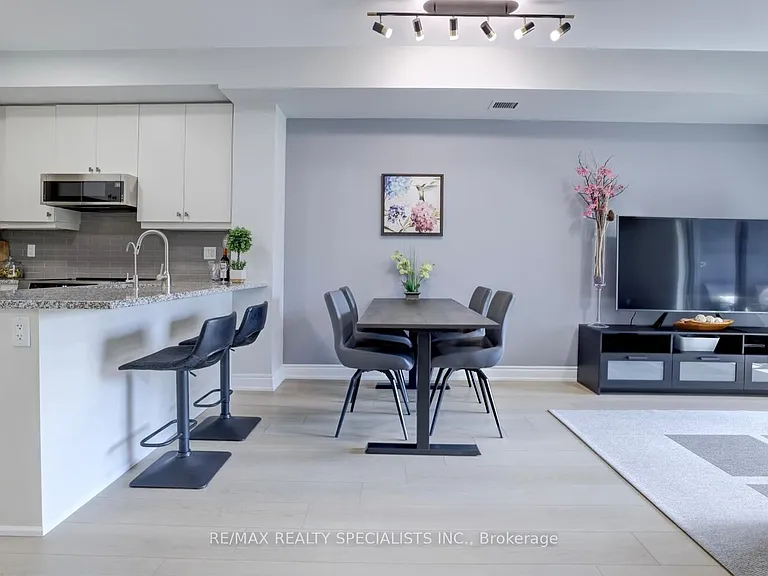 3170 Erin Mills Pkwy #122 — Photo 9