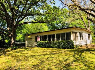 161 King Arthur Rd, Mabank, TX 75156