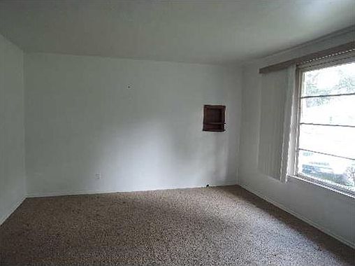 2nd image of 144 Joy St