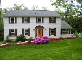 1705 Hathaway Ln, Pittsburgh, PA