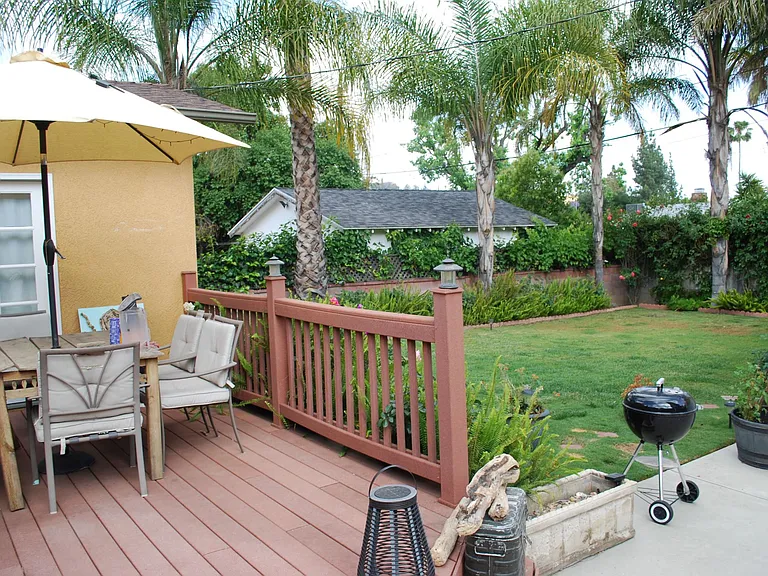 21915 Ybarra Rd — Photo 2