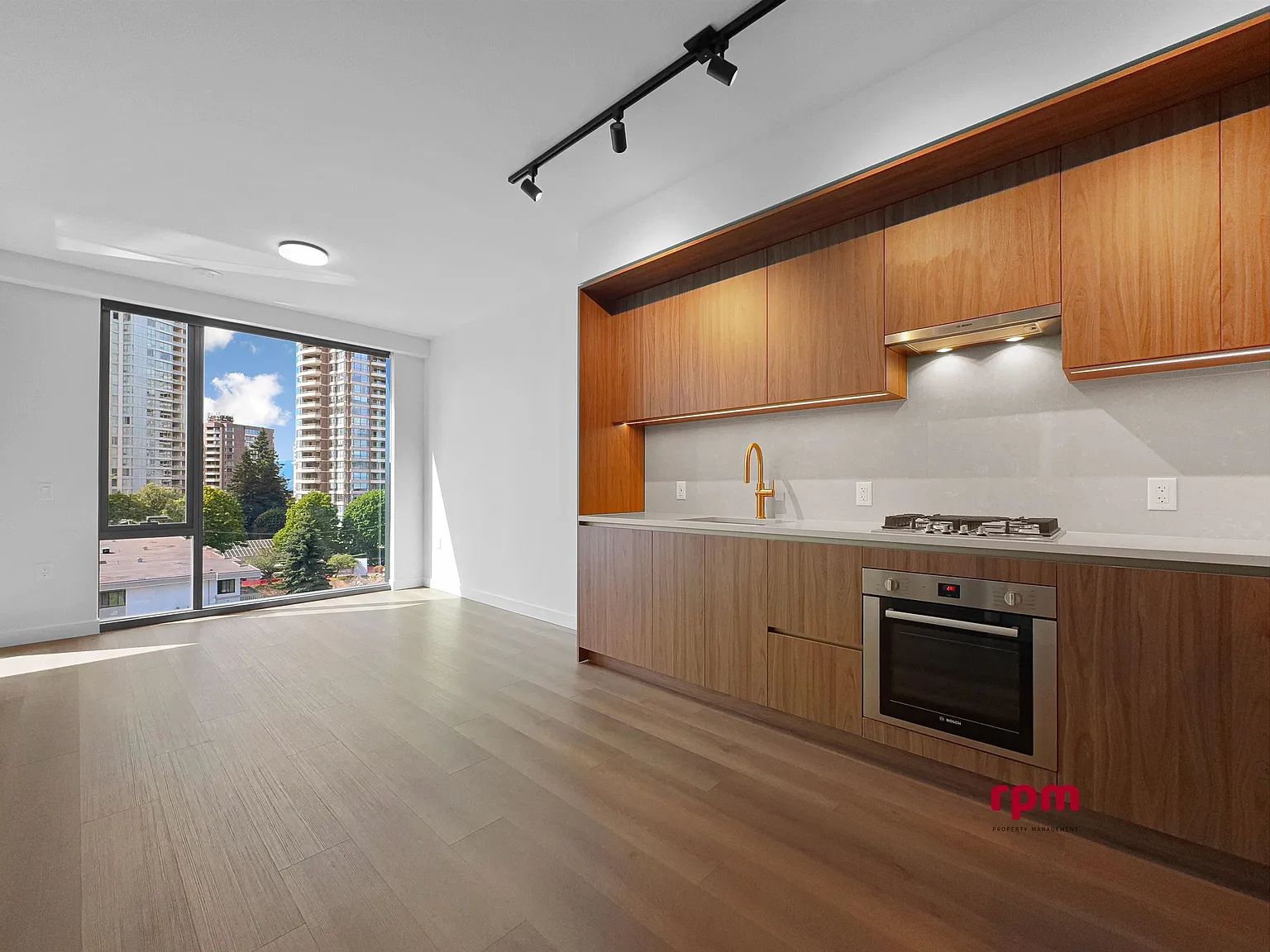 1 bed, 564 sqft, $2,400 — Photo 1