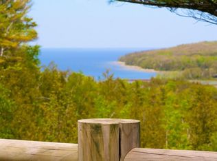 4118 Welcker Cliff Dr, Fish Creek, WI 54212