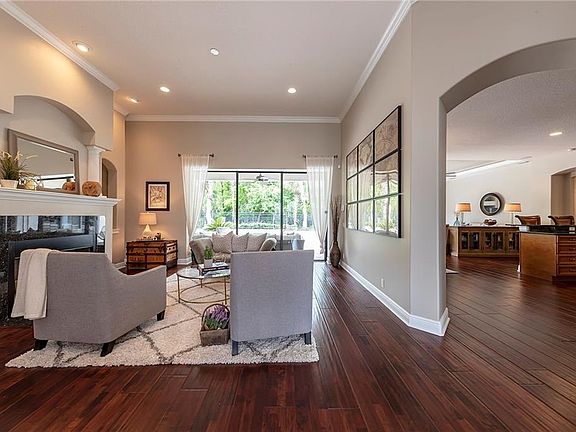 4th image of 145 Ellington Pl