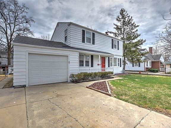 3rd image of 220 S Delmar Ave