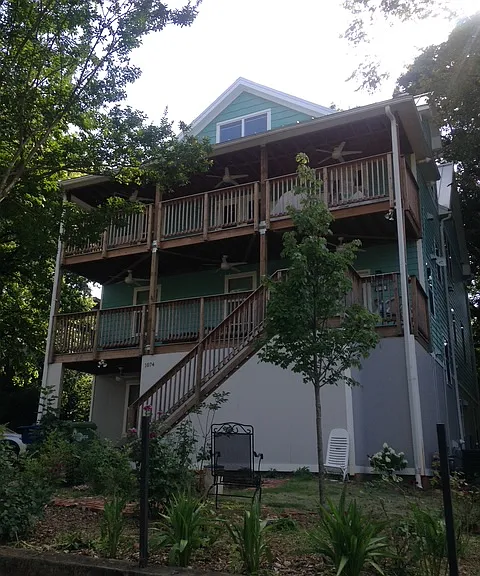 1074 Mecaslin St NW — Photo 1