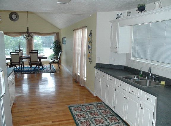 3rd image of 632 Lake Santee Dr