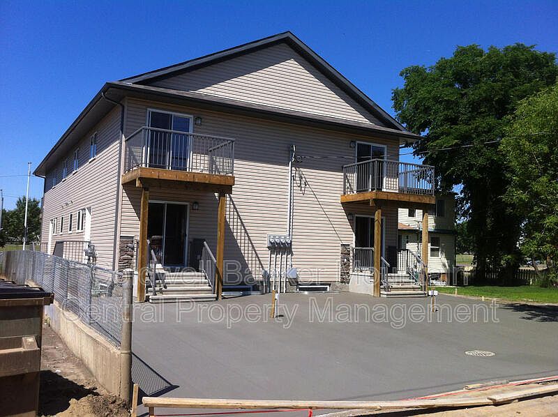 1st image of 11841 97th St NW #3