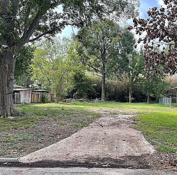 1st image of 8465 Frazier Dr