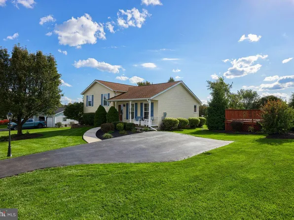 130 E Scarborough Fare, Stewartstown, PA 17363