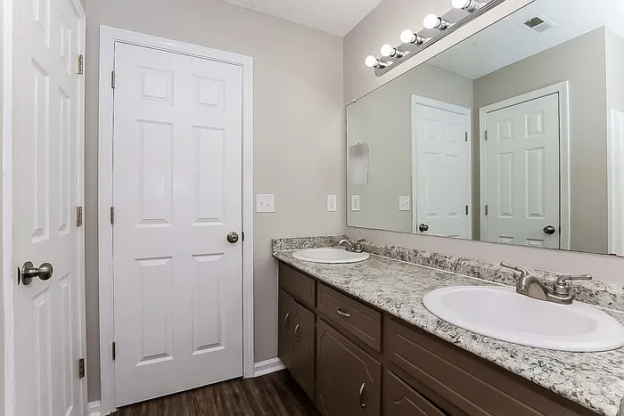 951 Roedeer Dr — Photo 12