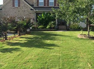 319 Ambermore Pl, Cary, NC 27519
