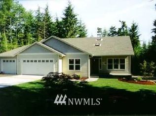 4786 Tree Rdg NE, Poulsbo, WA 98370