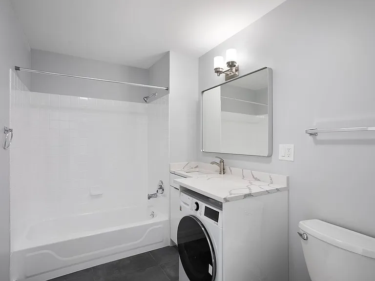 1625 W Howard St — Photo 15