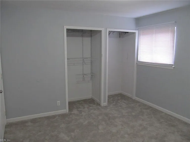 954 Dovercourt Rd — Photo 26
