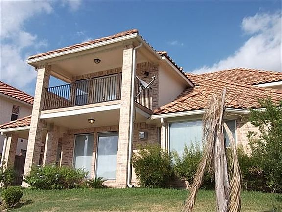 3rd image of 1110 Villa Bergamo Ct