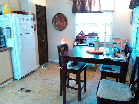 4th image of 13505 Oakwood Dr