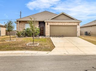 673 Ridge Maze Rd, New Braunfels, TX 78130