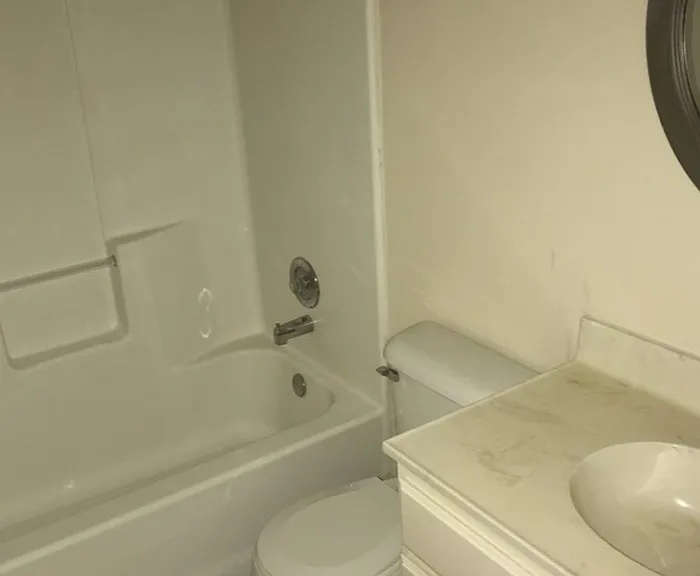 2217 E Grimes St #6 — Photo 10