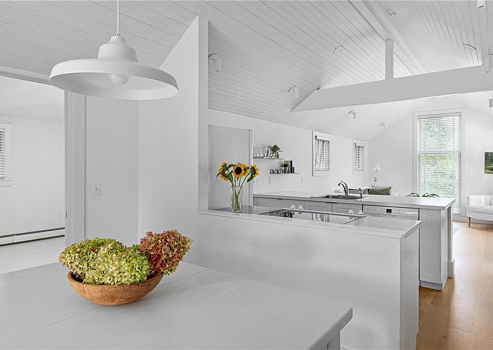 28 Pemberton Ave, Jamestown, RI 02835 Zillow