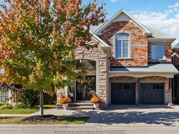 4269 Vivaldi Rd, Burlington, ON L7M 0N4
