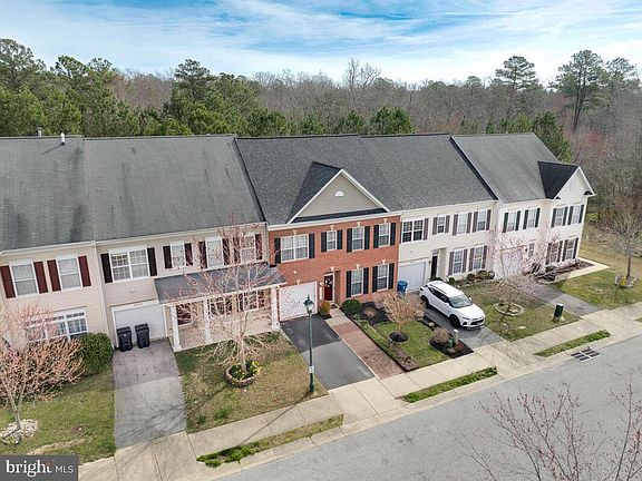 4th image of 23463 Dahlia Cir