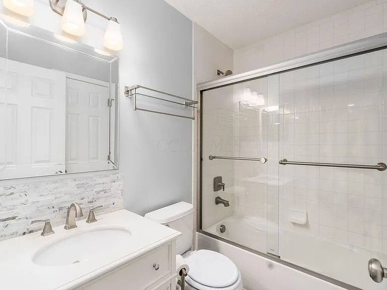 1383 Pansy St #200 — Photo 20