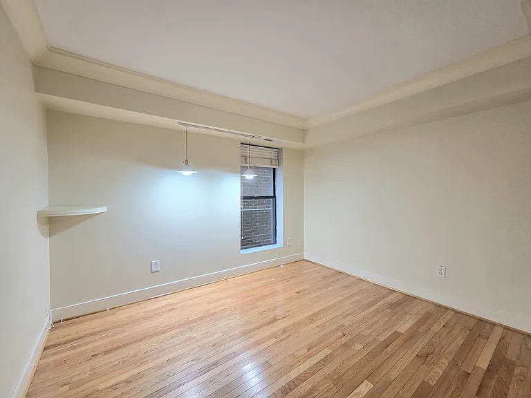 1620 Corcoran St NW #B — Photo 4
