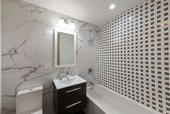 Sold by Nest Seekers International | media 6