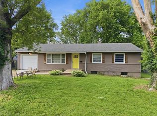 8850 E 53rd Ter, Raytown, MO 64133