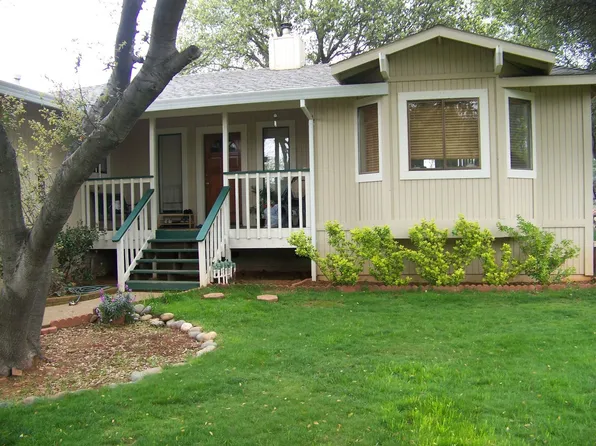 2741 La Crescenta Dr, Cameron Park, CA 95682