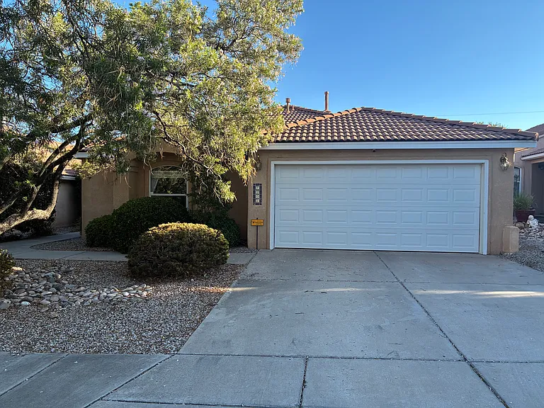 7205 Quail Springs Pl NE — Photo 4