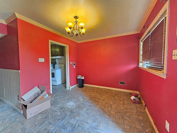 4th image of 1203 Highland Ave