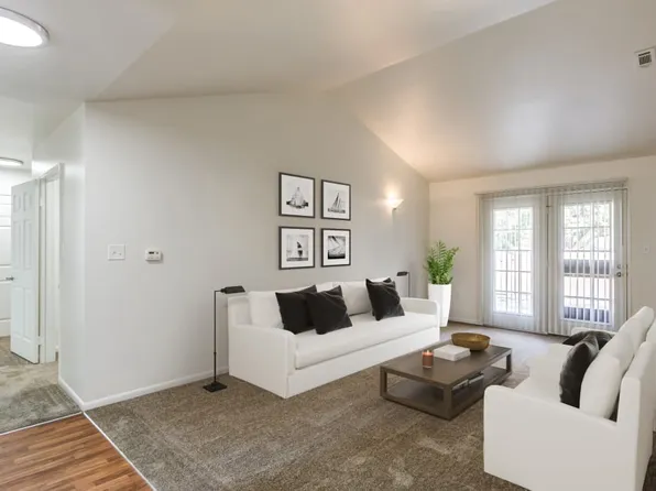 Carl Vinson Park - Military Housing, 2613 Stennis #2B-1Ba, Lemoore, CA 93245