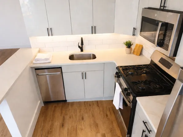 213-03 41st Ave #1D, Bayside, NY 11361