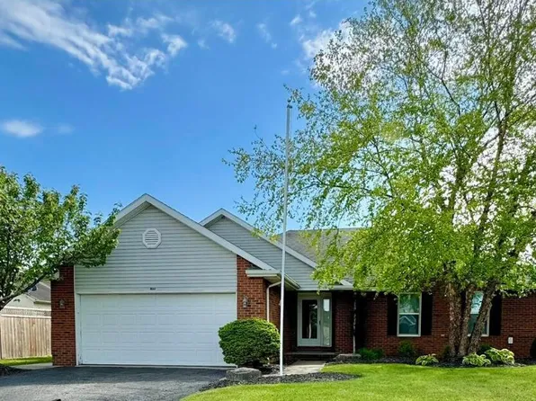 804 Hunters Creek Dr, Findlay, OH 45840