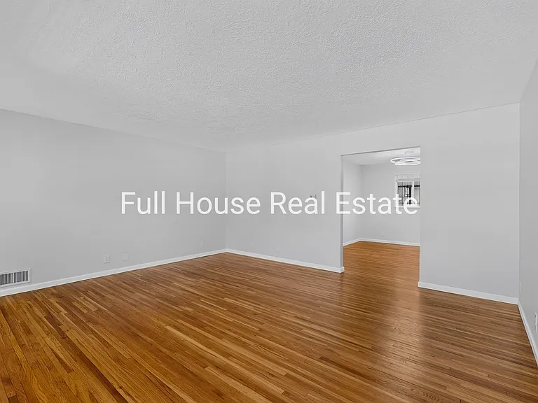 3500 Pitt St NE — Photo 6