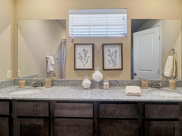 The Reserve at Chaffee Crossing Apartment Homes & Townhomes — Photo 24