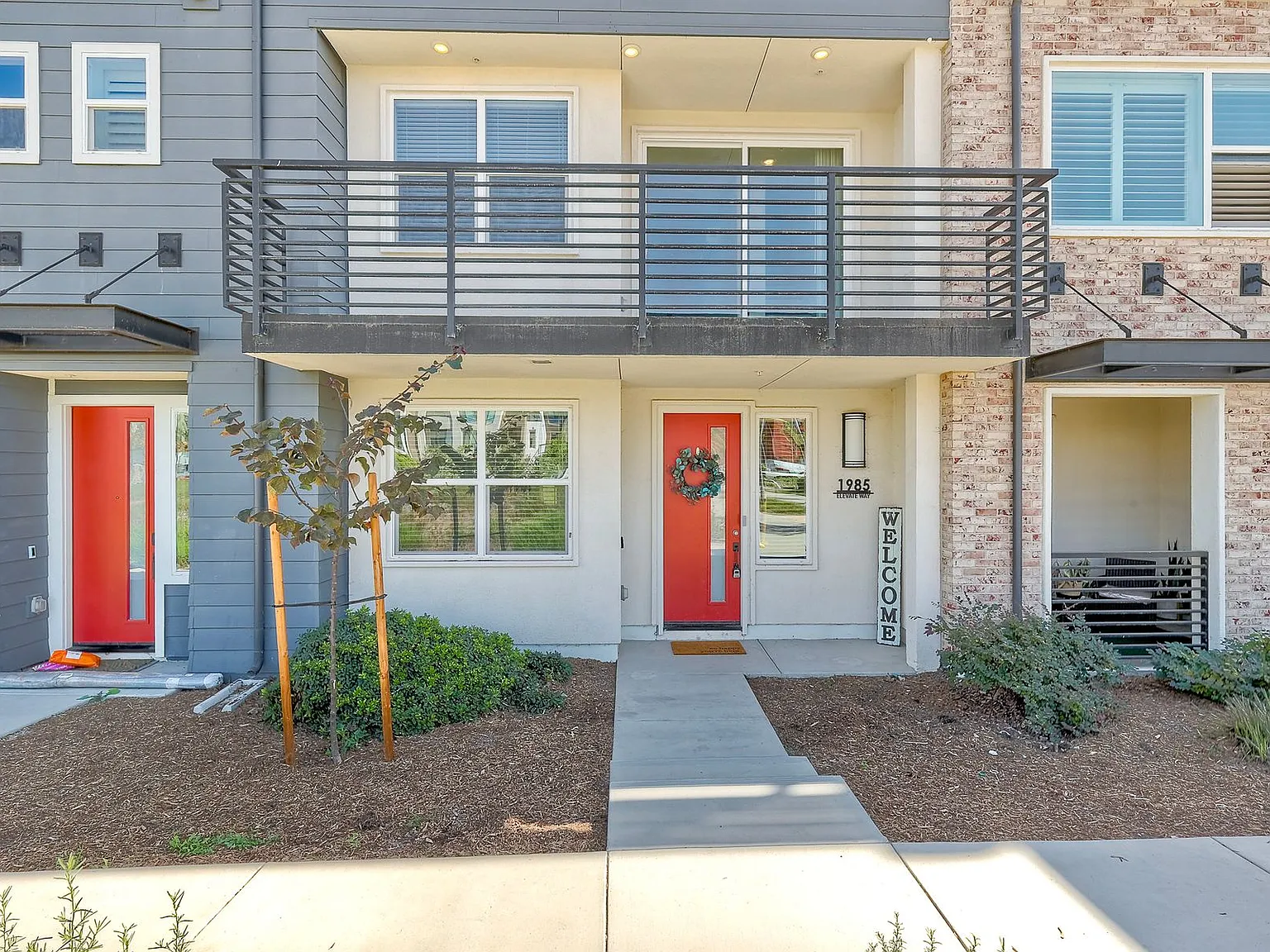 3 bed, 2245 sqft, $4,250 — Photo 3