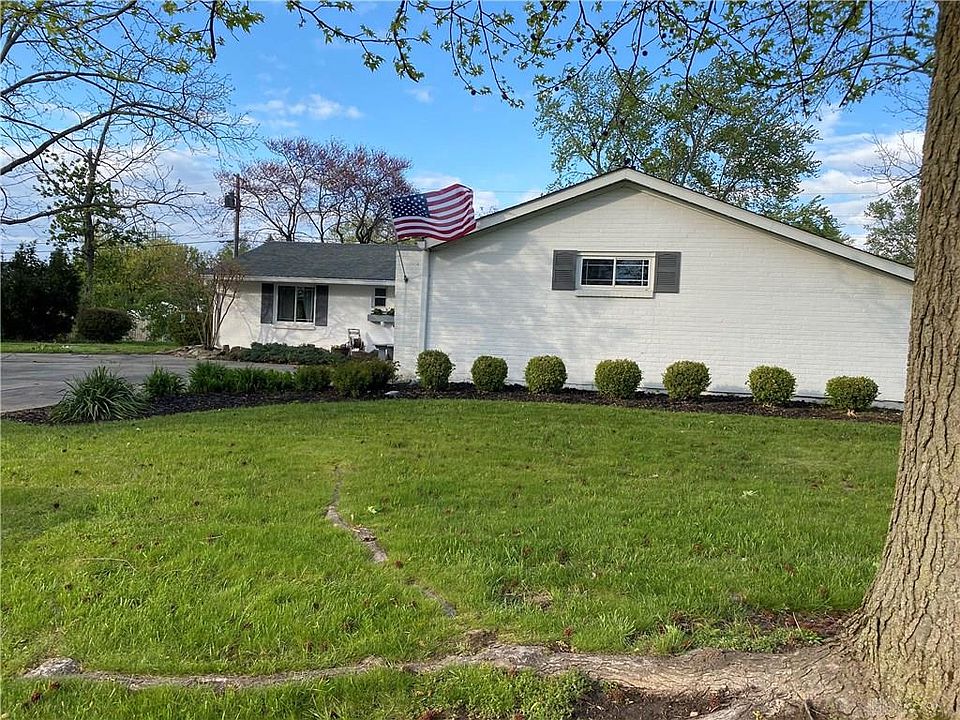 1st image of 4904 Arrowhead Dr