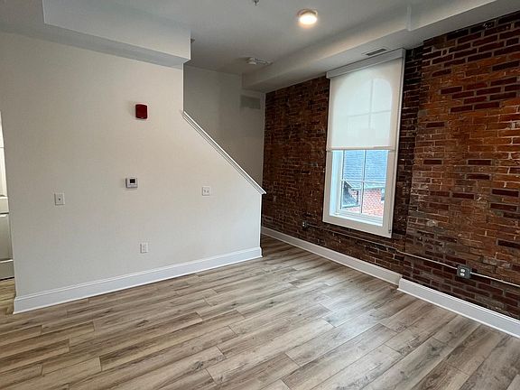 5th image of 204 High St #6