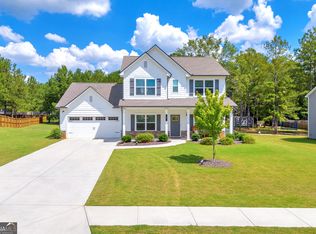 29 Manor Dr, Hull, GA 30646