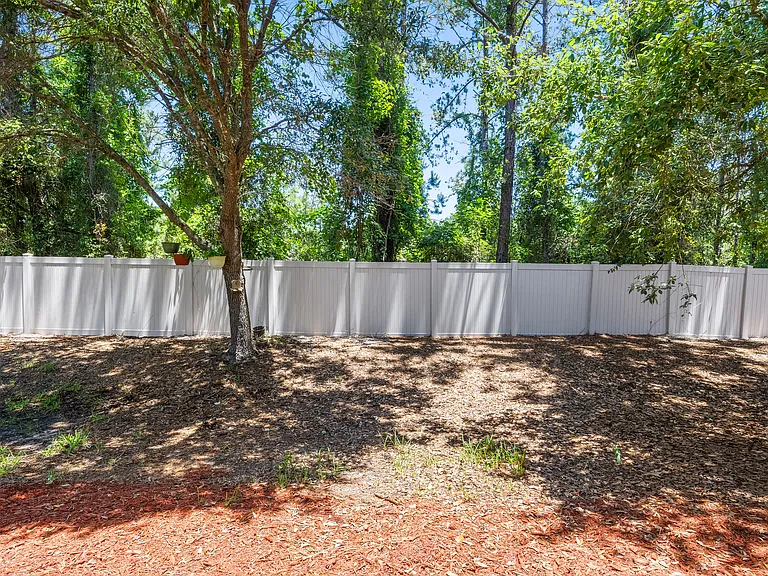 677 Scrub Jay Dr — Photo 15